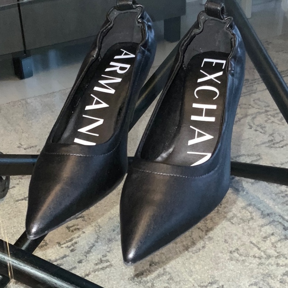 Armani Exchange fake leather black pumps size 38